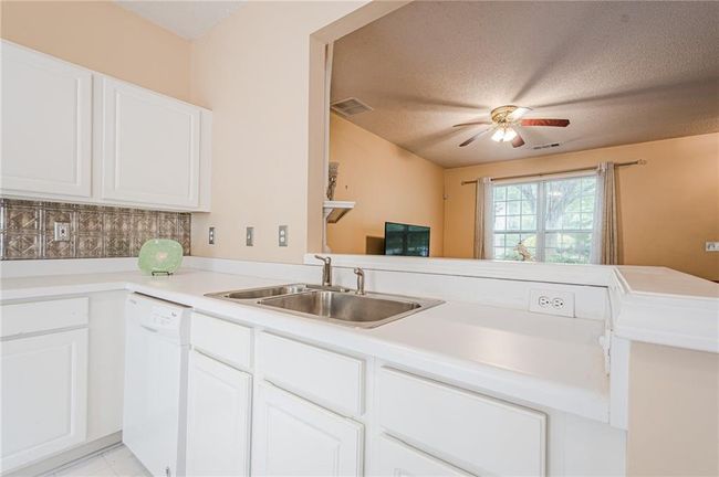 3746 Berkeley Xing, Townhouse with 2 bedrooms, 3 bathrooms and 2 parking in Duluth GA | Image 14