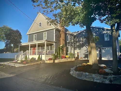 29 Bennett Street, Hudson, MA, 01749 | Card Image