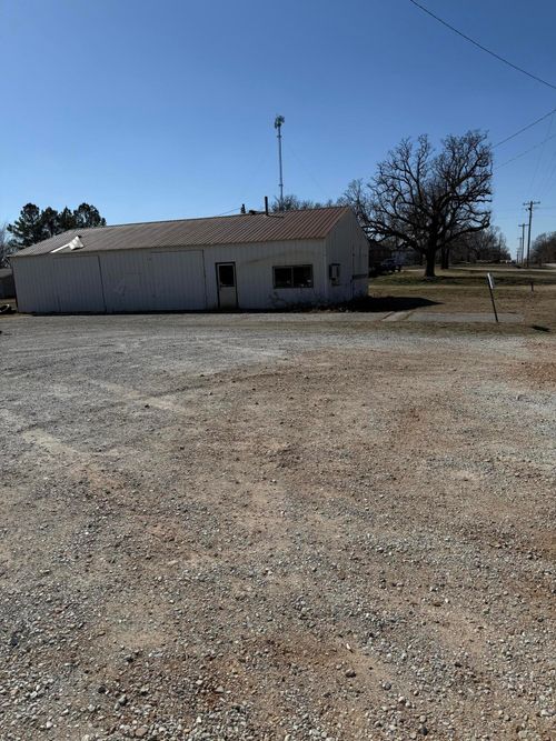 16101 S Highway 10, Wyandotte, OK, 74370-2185 | Card Image
