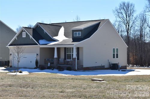 27-6474 Rogers Farm Rd, Pleasant Garden, NC, 27313-9728 | Card Image