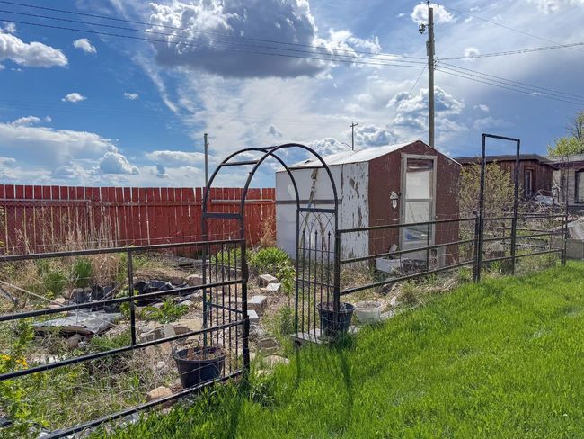 180 1 Street South, House other with 2 bedrooms, 1 bathrooms and 10 parking in Edberg AB | Image 34