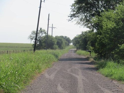 na-836 Cr 446, Chilton, TX, 76632 | Card Image