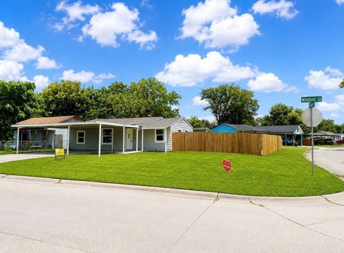 2307 Windsor Ln, Pasadena, TX, 77506-3948 | Card Image