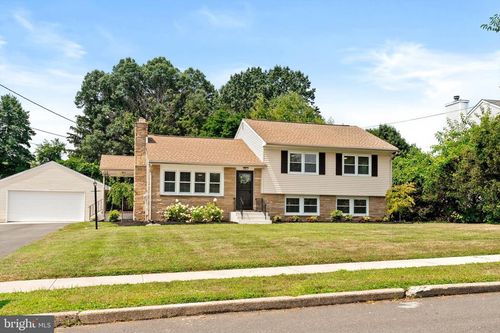 421 Paxson Ave, HAMILTON, NJ, 08690-1914 | Card Image
