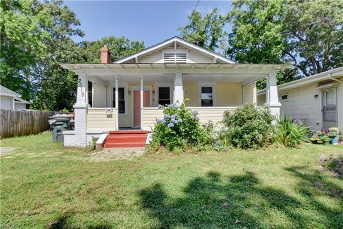 2015 N Mallory St, Hampton, VA, 23664-1315 | Card Image