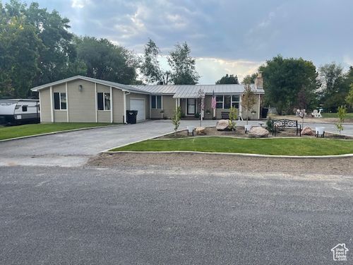 211 N 70 E, Malad City, ID, 83252-1209 | Card Image