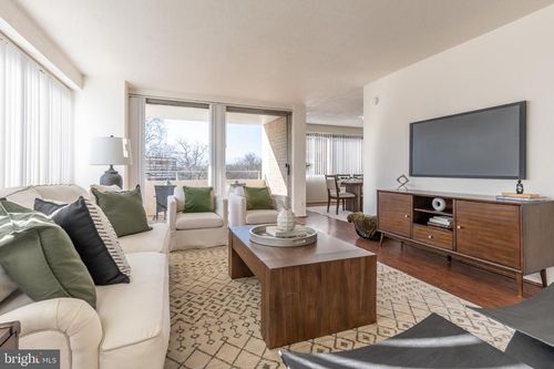 apt-609-4515 Willard Ave, CHEVY CHASE, MD, 20815-3604 | Card Image