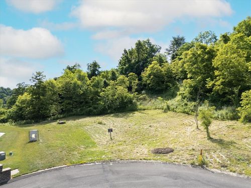 4050 Castor Ln, Finleyville, PA, 15332-1587 | Card Image