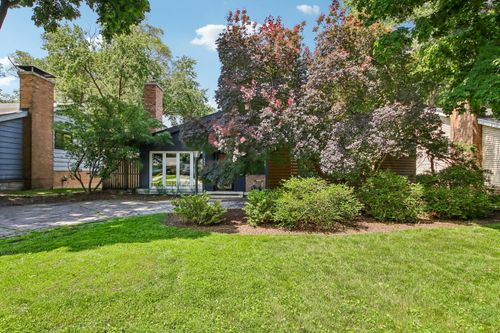 2662 Crawford Ave, Evanston, IL, 60201-4961 | Card Image