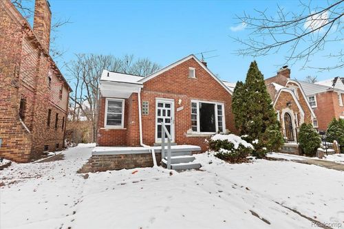 18465 Monica St, Detroit, MI, 48221-2127 | Card Image