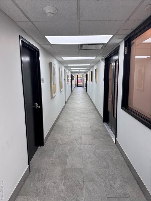 501 S Broadway, Hicksville, NY, 11801-5065 | Card Image