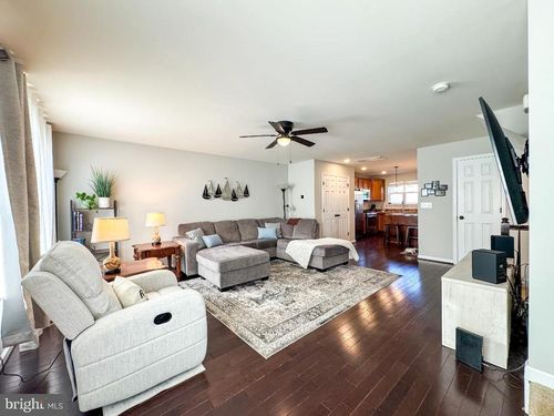 2337 Drake Ln, FREDERICKSBURG, VA, 22408-0301 | Card Image