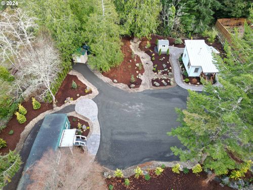 85313 Glenada Rd, Florence, OR, 97439-8546 | Card Image