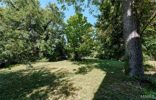 6063 Clemens Ave, Saint Louis, MO, 63112-2015 | Card Image