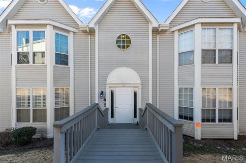 apt-a-1724 Whispering Creek Dr, Ballwin, MO, 63021-4012 | Card Image