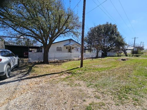 212 N Barron Rd, Covington, TX, 76636-0015 | Card Image