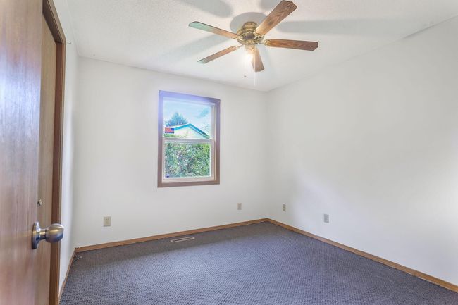 807 Country View Dr, Home with 3 bedrooms, 1 bathrooms and null parking in Philo IL | Image 19