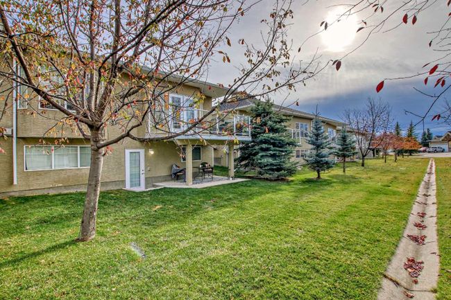 37 Rowland Lane, Home with 3 bedrooms, 2 bathrooms and 2 parking in Okotoks AB | Image 46