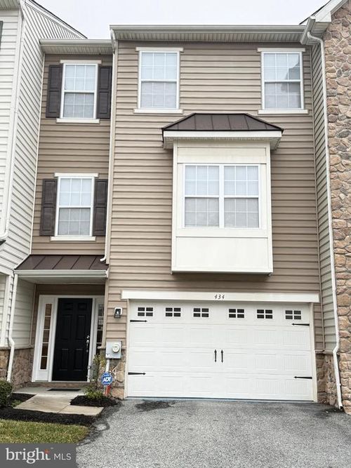 434 Jacobsen Dr, NEWARK, DE, 19702-1595 | Card Image