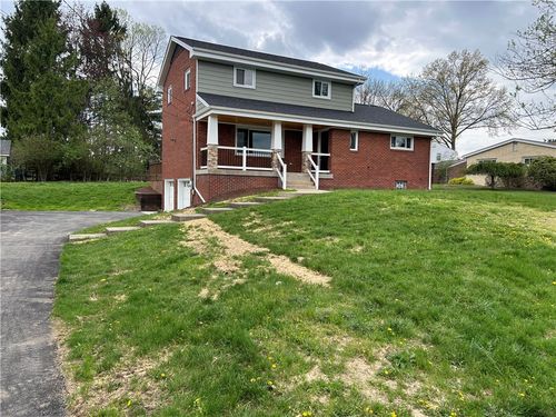 3560 Meadow Gate Dr, Murrysville, PA, 15668-1433 | Card Image