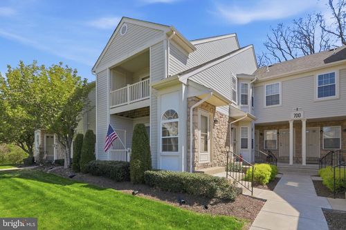 702 Eaton Ct, QUAKERTOWN, PA, 18951-3763 | Card Image
