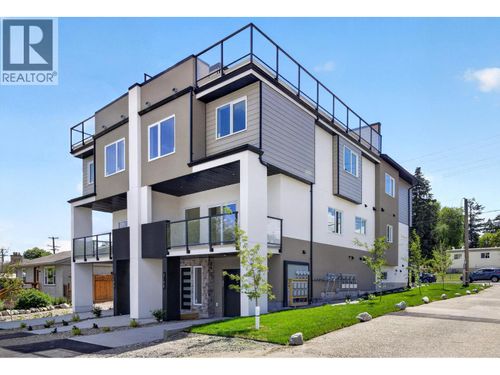 3106 16 Ave, Vernon, BC, V1T1A3 | Card Image