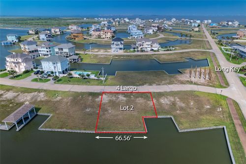 4 Largo, Hitchcock, TX, 77563-3682 | Card Image