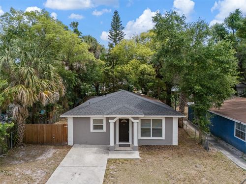 8013 N Alaska St, TAMPA, FL, 33604-3241 | Card Image