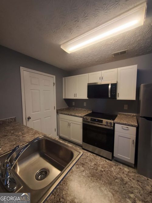 17301 Waldrop Cv, Decatur, GA, 30034-7454 | Card Image