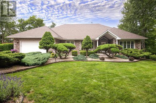 182 Thompson Run, Hammonds Plains, NS, B4B1T7 | Card Image