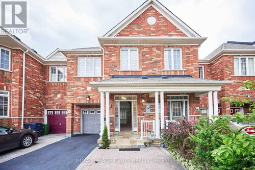 95 Dairy Drive E, Toronto (Clairlea-Birchmount), ON, M1L0E9 | Card Image