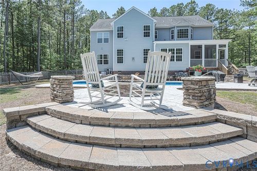 9101 Beaver Bridge Rd, Moseley, VA, 23120-1497 | Card Image