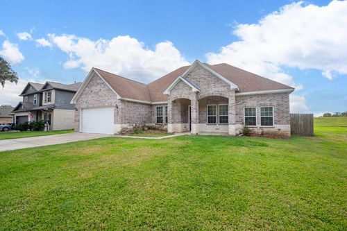 2040 Twin Lakes Blvd, West Columbia, TX, 77486-9649 | Card Image