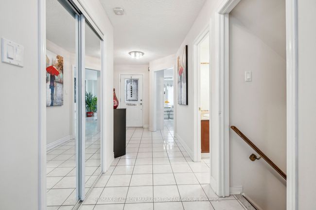 8 Louana Cres, Condo with 4 bedrooms, 4 bathrooms and 2 parking in Vaughan ON | Image 22