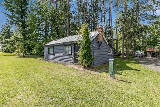 7216 County Rd 13, House other with 2 bedrooms, 1 bathrooms and 15 parking in Lisle ON | Image 42
