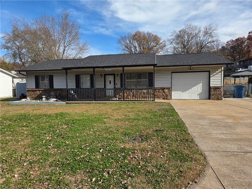 1803 S Garland Douglas Dr, Neosho, MO, 64850-2712 | Card Image