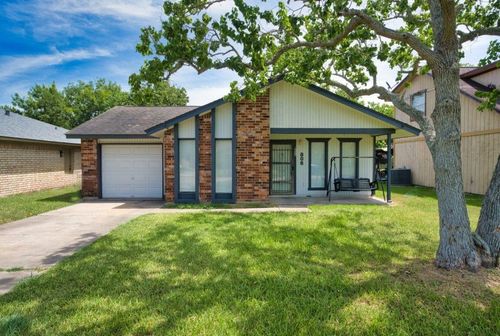 1806 N Avenue N, Freeport, TX, 77541-3626 | Card Image