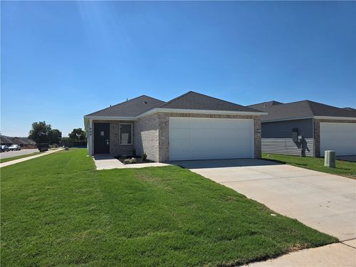 400 Beaunoir Cir, Lowell, AR, 72745 | Card Image