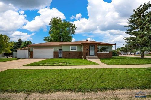 3715 W Omaha St, Rapid City, SD, 57702-2168 | Card Image