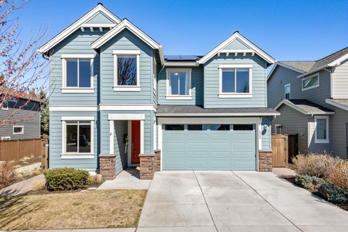20682 Ne Comet Ct, Bend, OR, 97701-3403 | Card Image