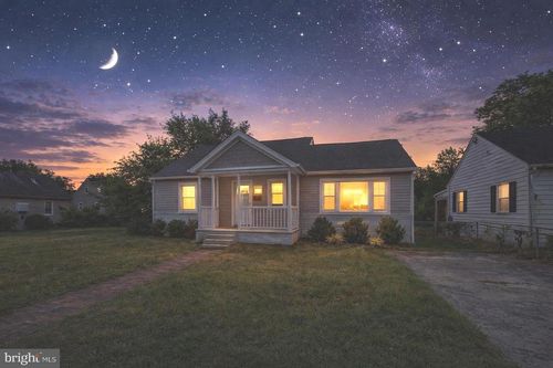 621 Patterson Ave, WINCHESTER, VA, 22601-5636 | Card Image