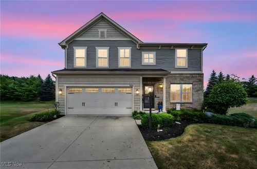 8682 Prairie Grass Ln, Mentor, OH, 44060-1575 | Card Image