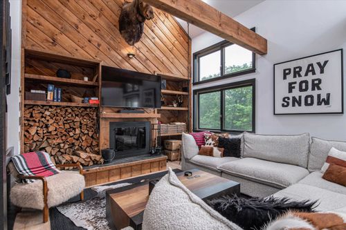 37e-360 Okemo Trailside Ext, Ludlow, VT, 05149 | Card Image
