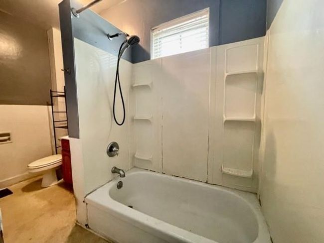 Full bath | Image 15