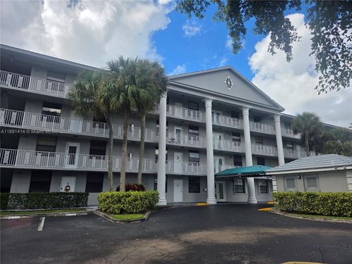 apt-405-1530 Whitehall Dr, Davie, FL, 33324-6662 | Card Image