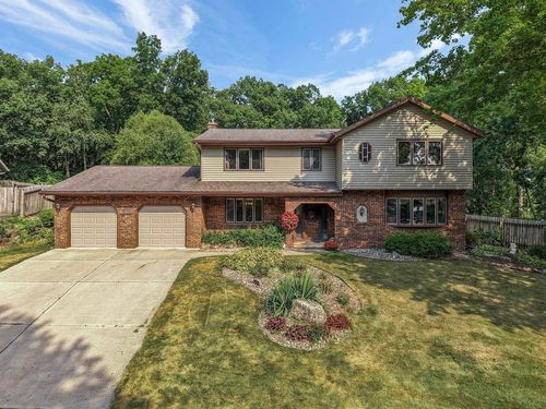 6211 Indian Mound Drive, MCFARLAND, WI, 53558 | Card Image