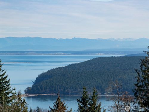 9999 Doe Run Rd, Sequim, WA, 98382 | Card Image
