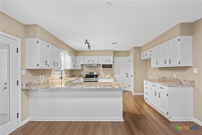 454 W Ward St, House other with 4 bedrooms, 3 bathrooms and null parking in Goliad TX | Image 9