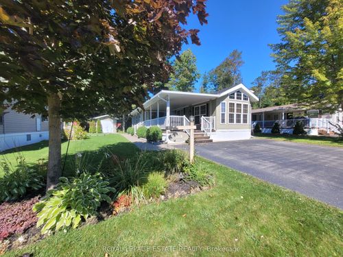 127 Madawaska Trail, Wasaga Beach, ON, L9Z1X7 | Card Image
