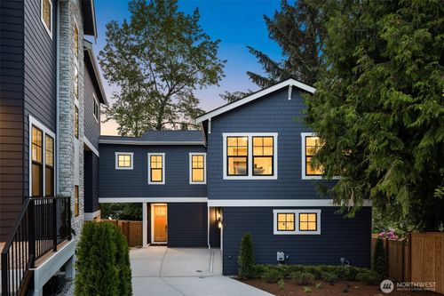 4513 150th Ave Se, Bellevue, WA, 98006-2509 | Card Image